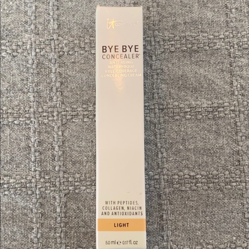 IT cosmetics Bye Bye Concealer